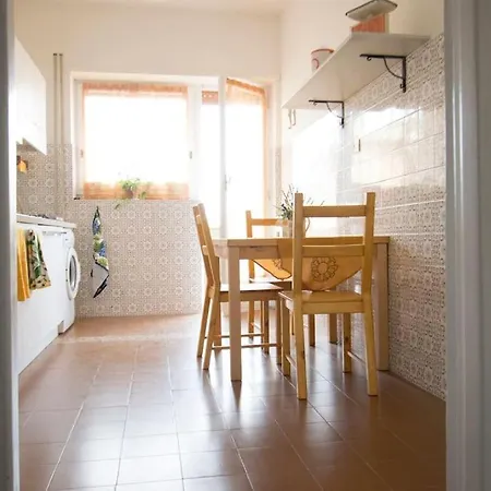 Vintage In Apartment Rom